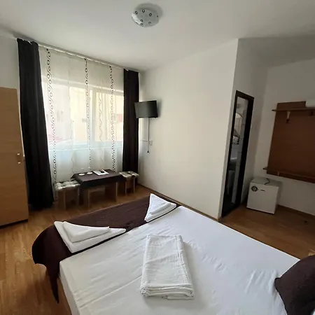 Dan Si Silvia Pensionat 3*